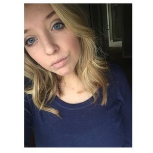 Meet your Posher, Alyssa